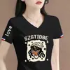 Ropa de mujer de marca con superávit de comercio exterior transfronterizo, camisetas de manga corta de nicho, hombros normales, tops ajustados