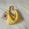 Bolso de tela plisada a cuadros y rayas casual de invierno estilo coreano, nueva colección 2026, simple y versátil, con un tacto de alta calidad, diseñado como bolso de hombro o bolso cruzado