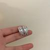 Diamante de quatro folhas Trevo Orelha Fivela Feminina Design Oco High-end Acessórios de Orelha Moda Retro Luz Luxo Novo Chinês Brincos de Orelha