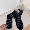 Calcetines a Rayas Bloque de Color Estilo Japonés de Media Pantorrilla Algodón Peinado Estilo Ins Coreano Calcetines Holgados Absorbentes de Sudor para Niñas Calcetines Sin Costuras