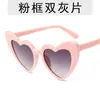 Moda novo amor óculos de sol femininos moda europeia e americana dobradiça dente coração de pêssego óculos de sol óculos personalizados fábrica atacado