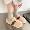 2026 Novas Meias Pantufas de Lã para Envolver a Cabeça Femininas Outono/Inverno Externas Retro Fivela Quadrada Solado Plano Quentes de Pelo Algodão Sapatos Tendência