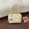 Bolso de axila Y2K con tachuelas de nicho coreano para mujer, bolso Boston de un solo hombro de gran capacidad estilo chica hot del milenio para principios de otoño, moderno