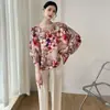Camiseta plissada Miyake primavera 2025 plissada solta top estampado floral moda executiva slim Joker atacado