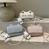 Bolsa quadrada pequena personalizada transfronteiriça, design novo e simples, estilo de nicho para mulheres, bolsa de ombro fofa, adequada para o trabalho e o trajeto, pode ser usada como bolsa transversal