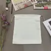 Bolsa de Satín Off-White Bolsa para el Polvo Bolsa de Almacenamiento con Cordón Ropa Interior Ropa Gruesa Colcha Secador de Pelo