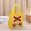 Bolsa no tejida con estampado de tráfico bolsa de regalo para niños bolsa de regalo navideño al por mayor bolsa de compras de ropa de dibujos animados