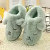 Zapatos de algodón cálidos antideslizantes para niños con diseño de perro de dibujos animados, nuevos para invierno, zapatillas de algodón cálidas para el hogar para niños
