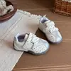 Moda para Niñas Estilo Coreano Estilo Ins Velcro Casual Zapatos de Tabla de Caña Baja Nuevos de Otoño 2026 Zapatos Deportivos para Niños