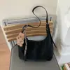 Bolsa Retrô Feminina de Alta Qualidade Bolsa Tote Grande Capacidade Bolsa Transversal 2025 Nova Simples Casual para Trabalho e Dia a Dia
