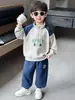 Conjunto de Primavera y Otoño para Niños 2026 Nuevo Conjunto Deportivo Casual de Dos Piezas para Niños Ropa de Moda para Niños Pequeños