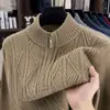 Suéter com zíper parcial, suéter masculino, suéter de tricô, suéter espesso, suéter de trança, estilo para meia-idade, versão espessa, zíper semi-alto