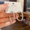 Pendientes de Aro Europeos y Americanos Transfronterizos Únicos Exagerados de Circonita en Forma de C con un Diseño de Lujo Ligero y Único, Pendientes de Estilo Minimalista al por Mayor