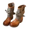 Botas western femininas com design de laço retrô, coleção outono/inverno 2026, salto grosso, efeito emagrecedor, botas Martin, cano curto, botas de montaria