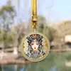Collar Colgante Thangka Redondo Dorado con Tarjeta Dorada Zakiram Pasado y Presente Color HD Colgante Thangka Dorado