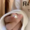 Anillo Plano Brillante de Cuatro Hojas, Diseño de Nicho Simple y Moderno de Alta Gama, Anillo Abierto Estilo Coreano de Lujo Ligero para el Dedo Índice