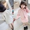 Conjunto de Roupa para Meninas: Conjunto de Jaqueta com Lapela e Saia em Sarja de Alta Densidade, Novo Estilo Primavera 2026, Atacado de Roupas Infantis para Comércio Exterior