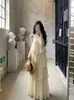 Vestido Sexy de Renda com Alça Zhao San Guan Cor Café/Bege para Mulheres, Novo Estilo Retro Francês Tie-Dye para Primavera e Verão