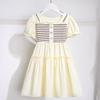 Vestido de verão da moda para meninas Vestido de verão para meninos grandes Estilo universitário Novo vestido de princesa listrado estilo ocidental