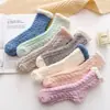 Calcetines de media pantorrilla para mujer otoño e invierno forrados de polar engrosados de coral polar calcetines de confinamiento para dormir calcetines de toalla para el hogar calcetines de felpa para el suelo para mujer