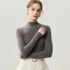 Suéter 100% caxemira pura para mulheres, gola alta discreta, base de tricô slim fit, cor sólida, camada interna quente para outono e inverno