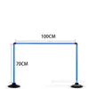 Fornecido diretamente pelo fabricante, o equipamento de treino de basquete destacável inclui cones de arco, bastões de obstáculos e auxílios de treino para drible e passe.
