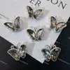 Mariposa Hueca con Diamante Incrustado de Cuatro Agujeros Zircón DIY Pulsera de Cuentas Hecha a Mano Collar Cuentas Espaciadoras Accesorio Mariposa Irregular