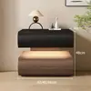Mesa de Cabeceira Flutuante com Duas Gavetas Cor de Noz Design Moderno Minimalista Sem Puxadores Armário de Armazenamento ao Lado da Cama