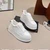 Zapatillas deportivas blancas de plataforma de suela gruesa, versátiles, estilo influencer y celebridad, inspiradas en Chanel 2025, para mujer, zapatos deportivos casuales que aumentan la altura.