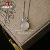 Pingente Redondo Cabochão de Calcedônia Verde Claro Tipo Gelo para Mulheres, Cravejado com Pedra Preciosa de Ágata Cor de Jade Verde Imperial, Novo Estilo Chinês
