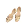 Zapatos Individuales Huecos Clásicos de Cuatro Estaciones para RV con Hebilla Cuadrada que Aumentan la Altura 6cm para Mujer, Nuevas Sandalias Elegantes de Charol con Punta Cuadrada para Uso en Exteriores
