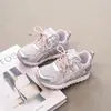 Sapatos de Argan para Meninas 2026 Primavera/Verão Novo Estilo Coreano Sapatos Casuais de Estudante Esportivos Versáteis Sapatos Esportivos de Malha para Crianças