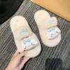 En Stock Entrega Rápida Zapatillas Peludas de Moda para Mujer Invierno Uso Exterior 2024 Verano Nuevos Zapatos sin Cordones de Suela Gruesa Suela Suave Primavera