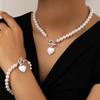 Moda Europeia e Americana Ot Fivela Pulseira Pérola Colar conjunto Feminino Nicho Alto Padrão Luxo Leve Amor Corrente Clavícula em estoque
