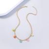 Collar de cadena para clavícula con cabeza y cuello de aleación multicapa de tendencia simple europea y americana para niña