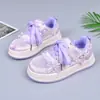 Moda 2026 Zapatos de Malla Transpirable de Suela Suave Malla Simple para Niñas Zapatos Deportivos con Paneles de Verano Zapatos Casuales Modelo Nuevo