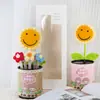 Presente para o Dia do Professor: Porta-canetas em formato de Buquê de Girassol Tricotado Produto Acabado Decoração de Mesa para Professores do Ensino Fundamental e Jardim de Infância
