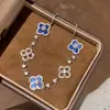 Pulseira Exquisita e Versátil com Flor Vazada em Forma de Diamante Incrustada com Zircônia, Pulseira de Luxo Leve de Alta Qualidade, Joia de Mão Moderna e Elegante para Atacado