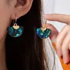 Brincos em Forma de Leque de Concha de Abalone, Luxo Leve e Sensação de Alta Qualidade, Estilo Europeu e Americano, Brincos Versáteis, Moda Retrô, Brincos Elegantes para Mulheres