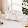 Bolsa cosmética de almohada portátil para mujeres viajeras, de alta gama, gran capacidad, nuevo diseño atractivo, impermeable, bolsa de almacenamiento para artículos de tocador
