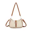 Outono/Inverno 2026 Nova Bolsa de Axila Feminina Atacado Transfronteiriço Bolsa Quadrada Pequena Simples Versátil Mãe de Meia-Idade Ombro Único Transversal