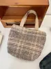 08181 Ins Retro Lana Cuadros Bolsa de Almuerzo Estilo Fresco Artístico Bolso de Mano Cuadros Artículos Varios Bolso de Mano para Mujer