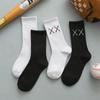 Calcetines blancos de calle para mujer, modernos y populares en Internet, transpirables, finos, negros, de longitud media, para verano, para hombre.