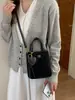 El bolso pequeño de moda de este año para mujer, perfecto para la primavera, versátil y elegante, nueva colección 2026, bolso cruzado sencillo, bolso tipo cubo tote estilo coreano