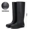 Botas de Chuva Femininas Adulto Impermeáveis Antiderrapantes Moda Botas de Chuva Sola Macia Confortáveis Cano Médio Engrossadas Quentes Galochas Sapatos de Borracha Botas de Chuva