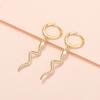 Pendientes de serpiente europeos y americanos de plata esterlina S925 para hombres y mujeres, personalizados, ligeros, de lujo, de moda urbana, con hebilla para la oreja.