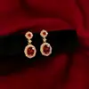 Pendientes de estilo antiguo medio, ligeros y lujosos con rubí, pendientes franceses vintage de aguja de plata para mujer, estilo cortesano, exquisitos diamantes rojos de color tesoro.