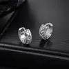Pendientes de rejilla retro para hombre, pendientes hip-hop únicos y sencillos de moda, accesorios de moda y versátiles para mujer, lujo ligero con un toque de alta gama