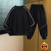 Conjunto de Invierno Personalizado para Niños 2026 Nuevo Conjunto de Dos Piezas Deportivo con Forro de Felpa Fresco y Elegante para Niños
