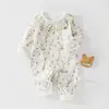 Ropa de Bebé Nueva Cómoda Sin Costuras Dibujos Animados Encaje Lindo Cuello Romper de Algodón Puro Primavera y Otoño Tela Clase A